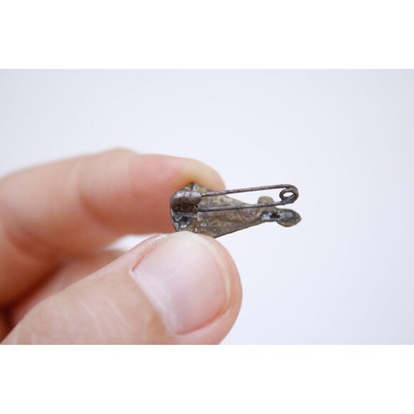 Antique Virgin Mary pin, Ancient Madonna brooch, Early Christian gift idea - Picture 4 of 5